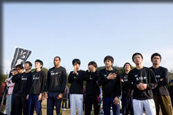 風が強く吹いている