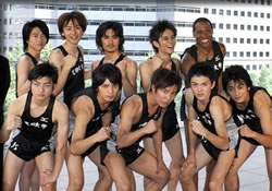 風が強く吹いている