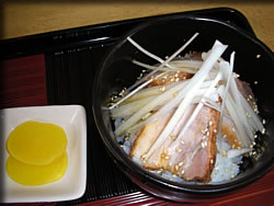 �~�j�E�`���[�V���[��